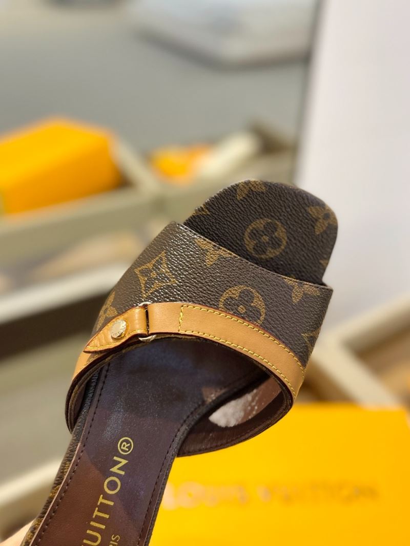 Louis Vuitton Slippers